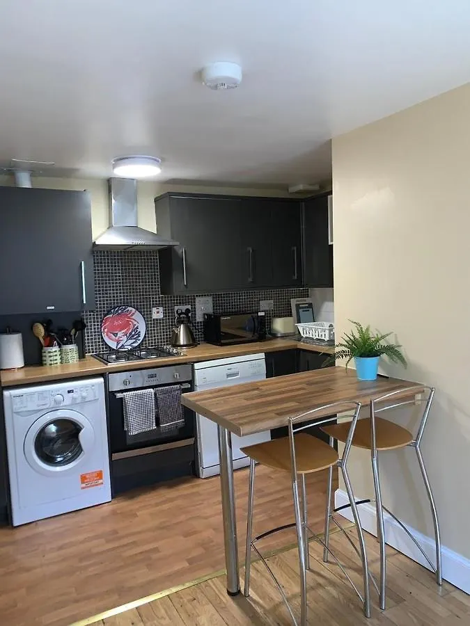 Charming 5-Bed Apartment In 爱丁堡