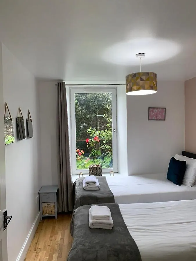 Charming 5-Bed Apartment In 爱丁堡 英国