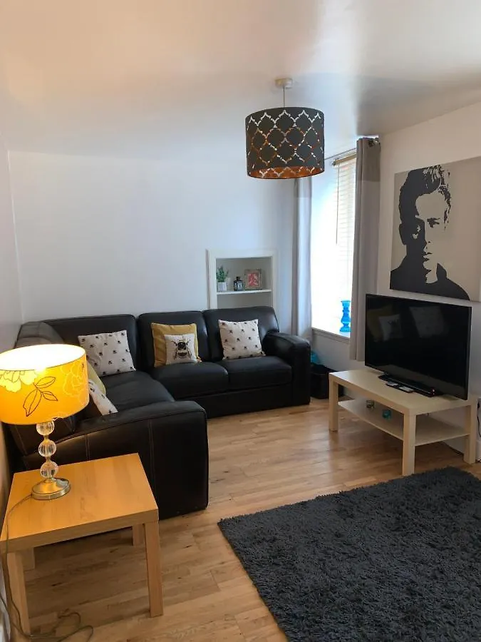 Charming 5-Bed Apartment In 爱丁堡