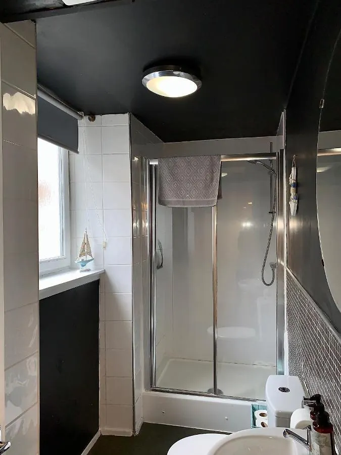 Charming 5-Bed Apartment In 爱丁堡